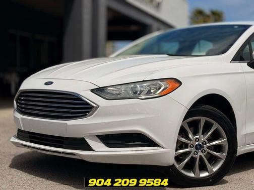 Oxford White 2017 Ford Fusion SE
