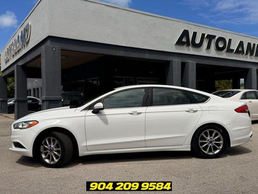 Oxford White 2017 Ford Fusion SE