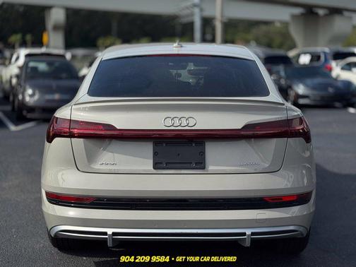 Siam Beige Metallic 2022 Audi e-tron Sportback S line Prestige