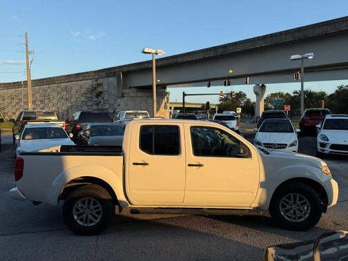 2015 Nissan Frontier SV