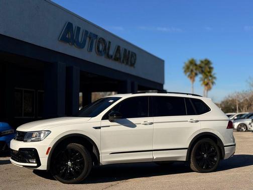 2021 Volkswagen Tiguan 2.0T SE R-Line Black