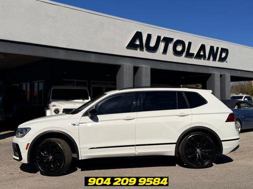 Pure White 2021 Volkswagen Tiguan 2.0T SE R-Line Black