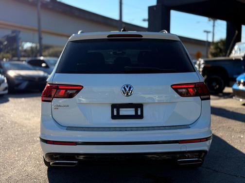 2021 Volkswagen Tiguan 2.0T SE R-Line Black