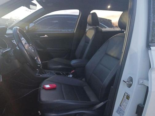 2021 Volkswagen Tiguan 2.0T SE R-Line Black