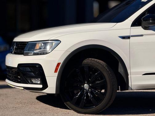 2021 Volkswagen Tiguan 2.0T SE R-Line Black