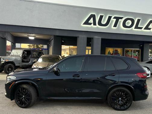 2020 BMW X5 M50i