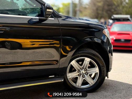 Agate Black 2020 Ford Expedition Max XLT