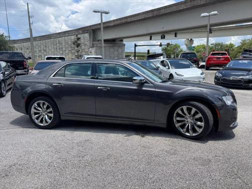 2017 Chrysler 300C Base