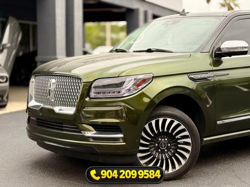 Green 2019 Lincoln Navigator L Black Label