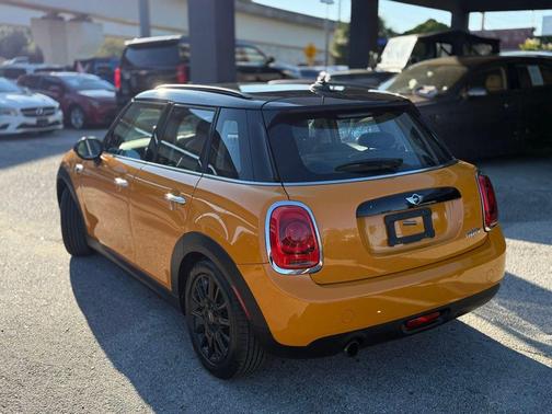 2017 MINI Hardtop Cooper
