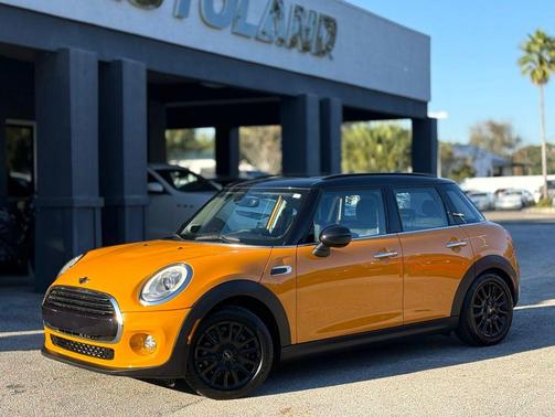 2017 MINI Hardtop Cooper