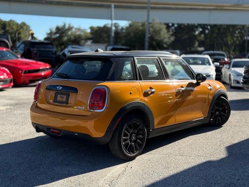 2017 MINI Hardtop Cooper