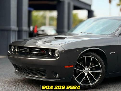 Granite Pearlcoat 2018 Dodge Challenger R/T