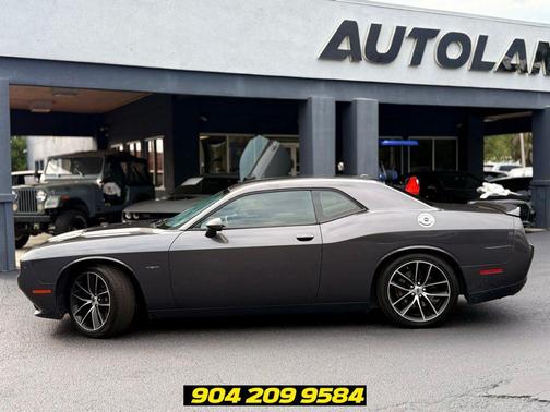 Granite Pearlcoat 2018 Dodge Challenger R/T