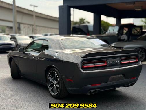 Granite Pearlcoat 2018 Dodge Challenger R/T