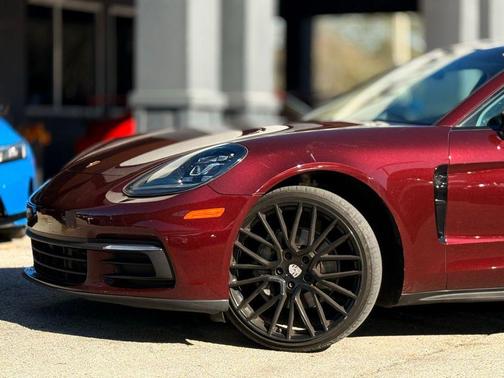 2020 Porsche Panamera 4