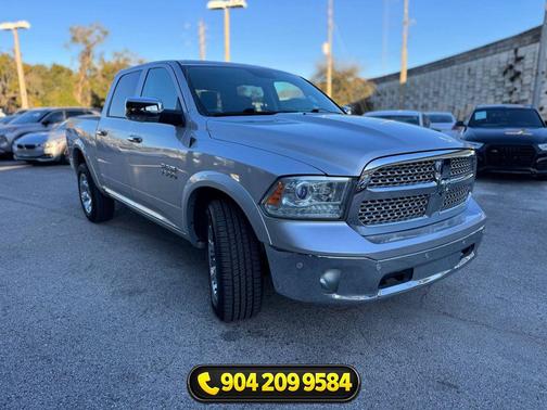 Bright Silver Metallic Clearcoat 2017 RAM 1500 Laramie