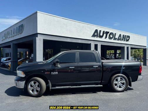 Brilliant Black Crystal Pearlcoat 2015 RAM 1500 Big Horn