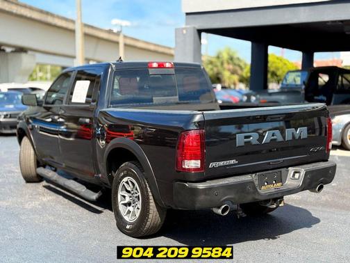 Brilliant Black Crystal Pearlcoat 2016 RAM 1500 Rebel