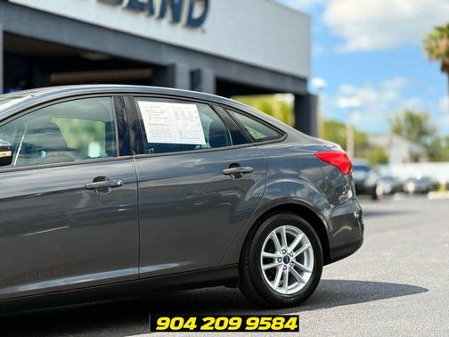 Magnetic Metallic 2017 Ford Focus SE