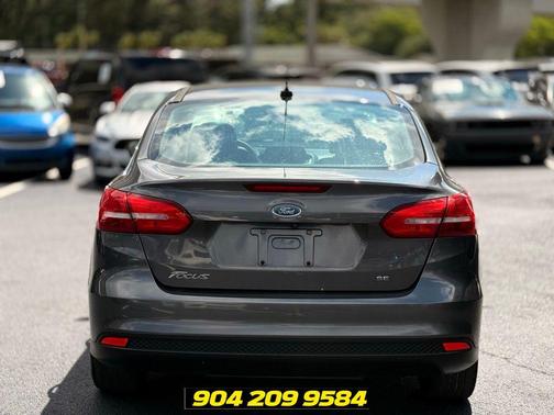 Magnetic Metallic 2017 Ford Focus SE