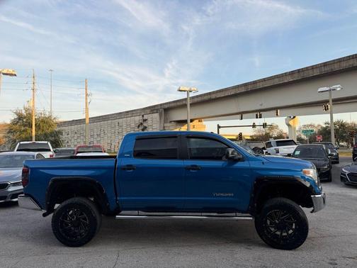 2016 Toyota Tundra SR5