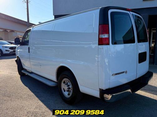 Summit White 2019 Chevrolet Express 2500 Work Van