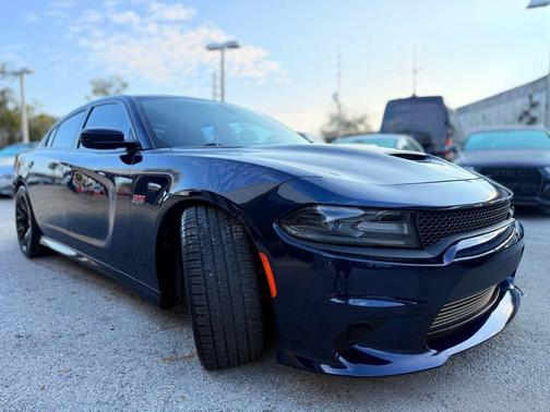 2016 Dodge Charger R/T Scat Pack
