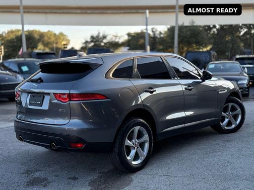 2018 Jaguar F-PACE 30t Premium