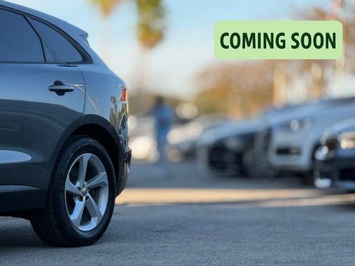 2018 Jaguar F-PACE 30t Premium