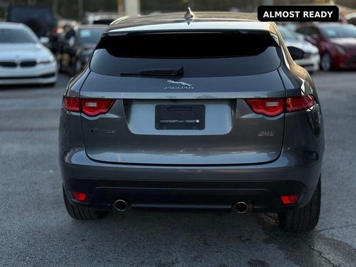 2018 Jaguar F-PACE 30t Premium