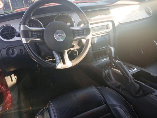 2014 Ford Mustang V6 Premium