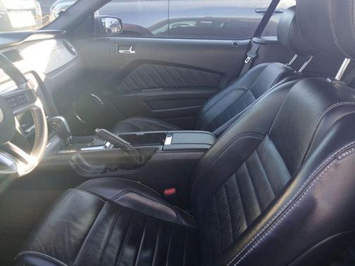 2014 Ford Mustang V6 Premium