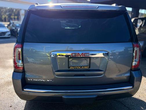 2018 GMC Yukon XL Denali