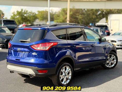 Deep Impact Blue 2013 Ford Escape SE