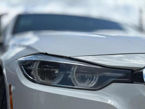 2018 BMW 330 xDrive