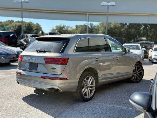 2017 Audi Q7 3.0T Prestige