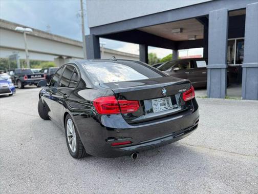 2018 BMW 320 i