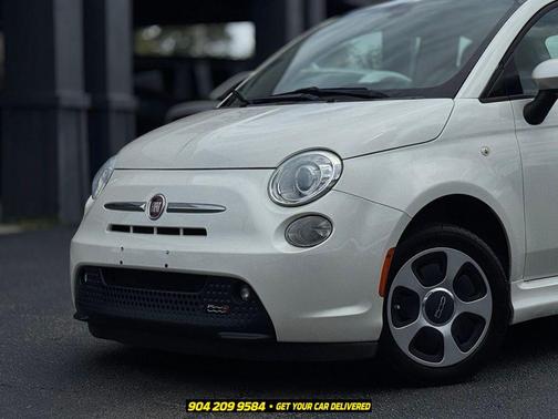 Bianco Perla (Pearl White Tri-Coat) 2016 FIAT 500e Battery Electric