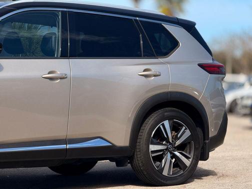 2021 Nissan Rogue Platinum