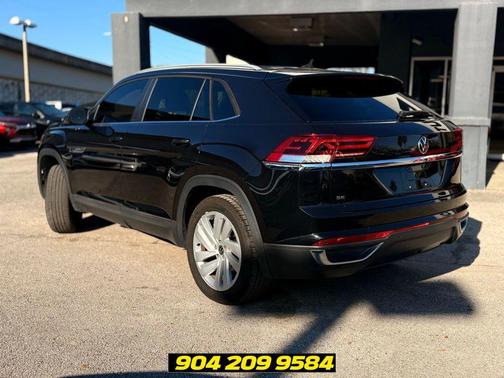 Deep Black 2021 Volkswagen Atlas Cross Sport 2.0T SE w/Technology