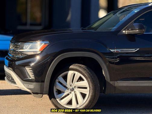 Deep Black 2021 Volkswagen Atlas Cross Sport 2.0T SE w/Technology