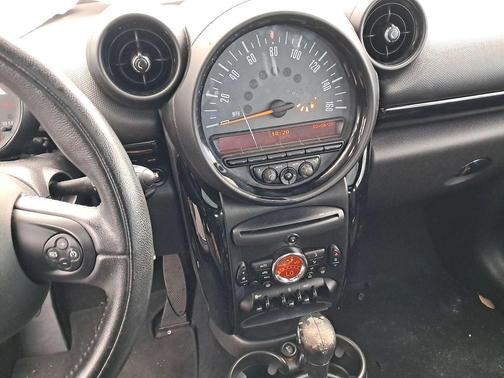 2015 MINI Paceman Cooper