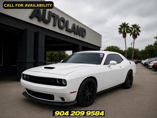 White Knuckle Clearcoat 2018 Dodge Challenger R/T Scat Pack