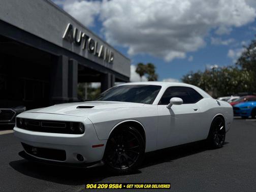 White Knuckle Clearcoat 2018 Dodge Challenger R/T Scat Pack