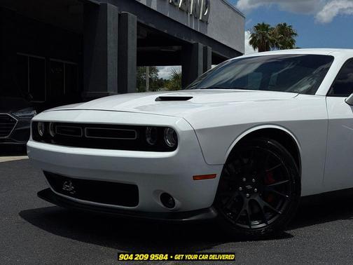 White Knuckle Clearcoat 2018 Dodge Challenger R/T Scat Pack