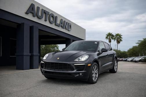 2017 Porsche Macan Base