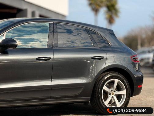 2017 Porsche Macan Base