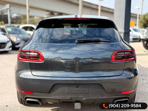 2017 Porsche Macan Base