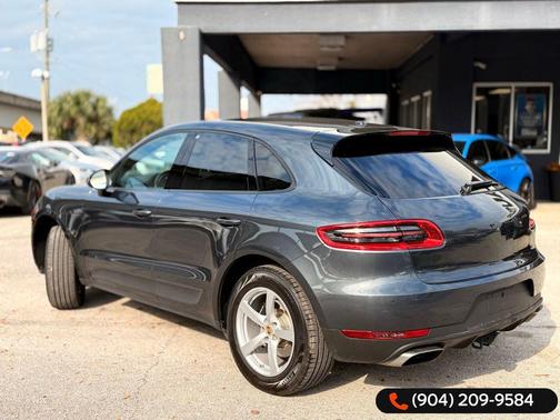 2017 Porsche Macan Base